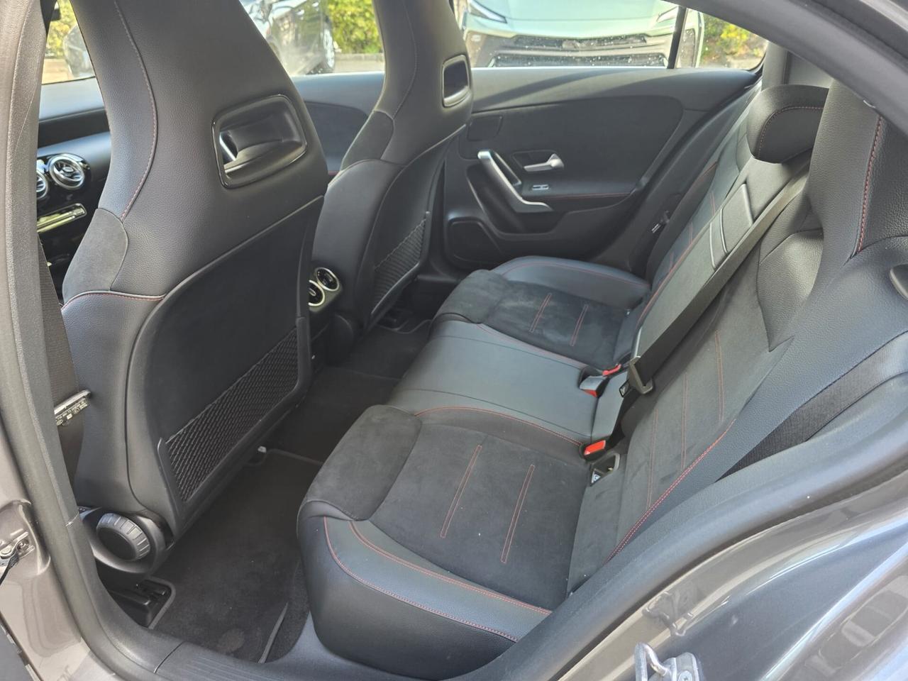 Mercedes-benz A 180 d Automatic AMG Line Premium Plus