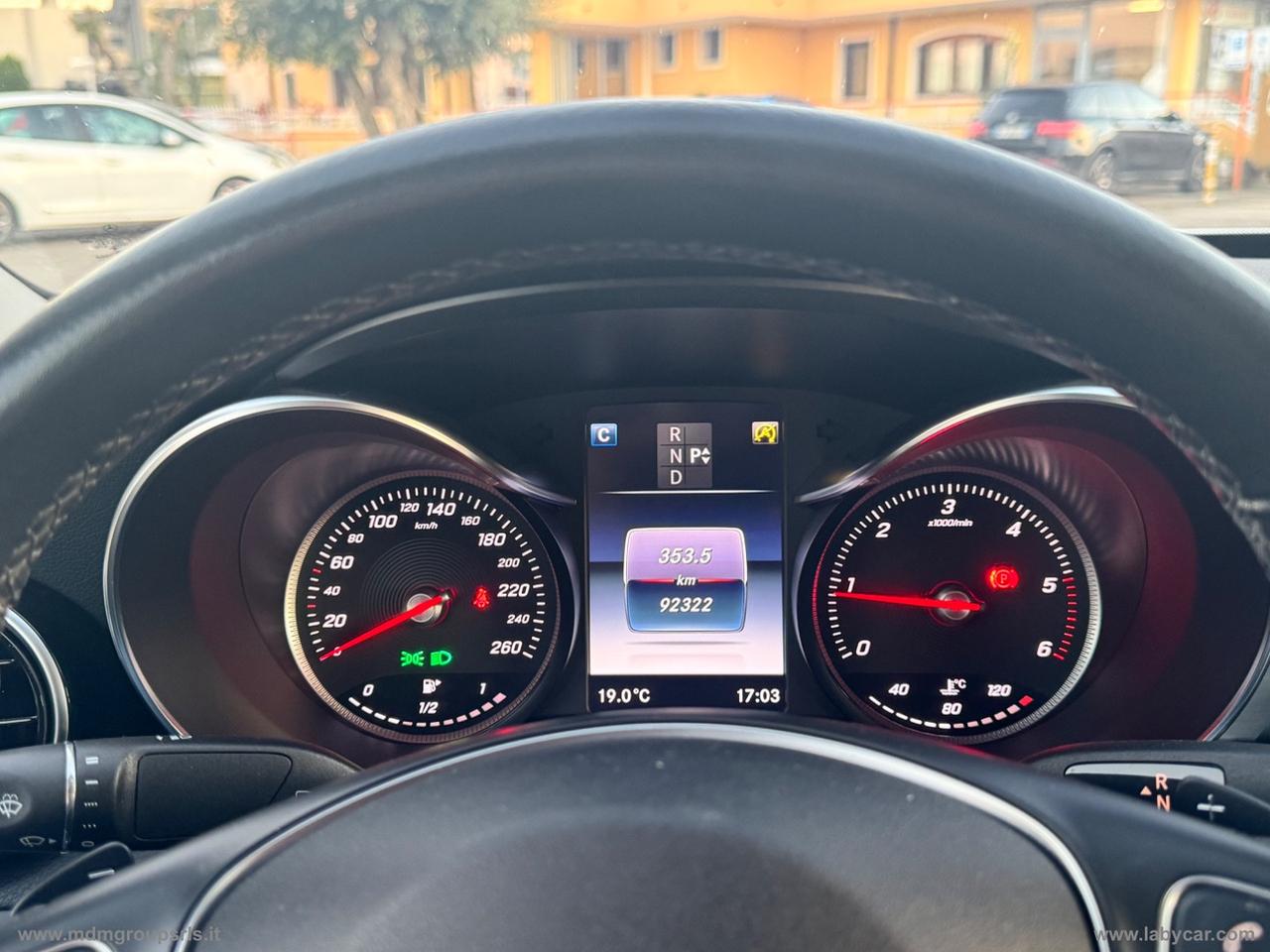 MERCEDES-BENZ C 200 d Auto Premium AMG LINE