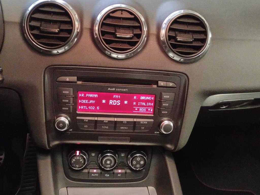 Audi TT Roadster 2.0 tfsi S-LINE...CERCHI 18..XENON..SERVICE AUDI