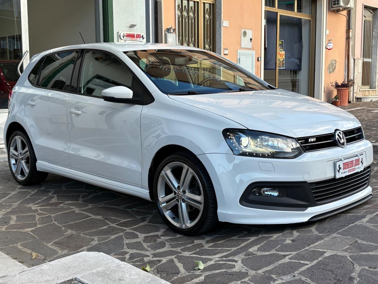 VW Polo 1.6 TDI 90CV DSG 5P R-Line FULL/LED/NAV