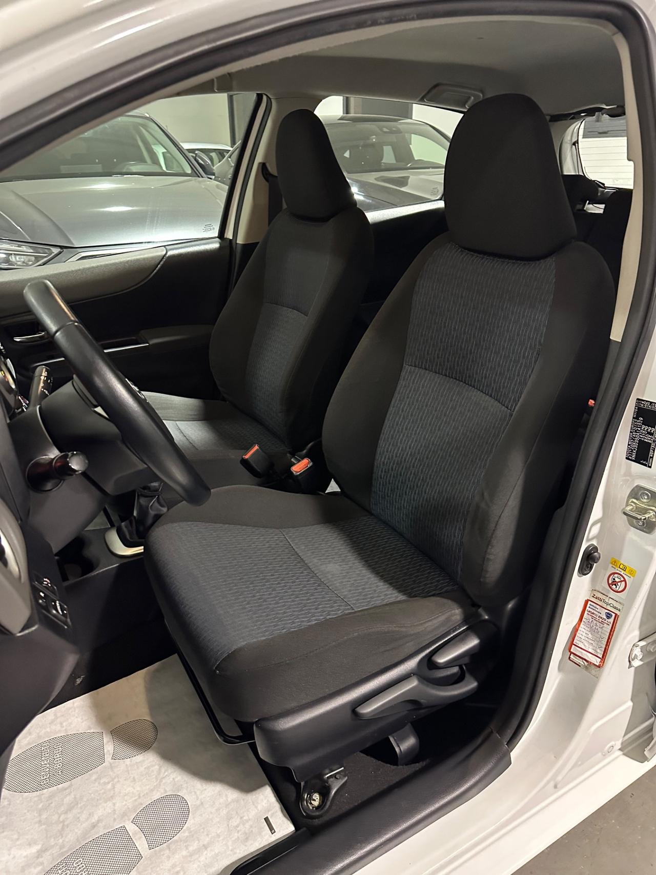 Toyota Yaris 1.3 5 porte Lounge