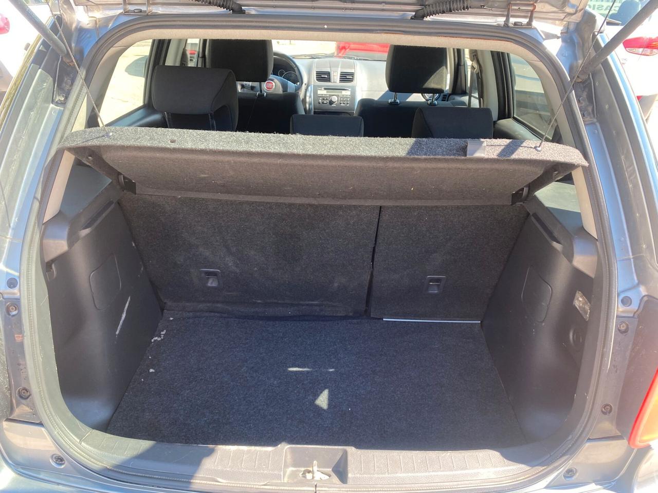 Fiat Sedici 2.0 MJT 16V DPF 4x4 Experience