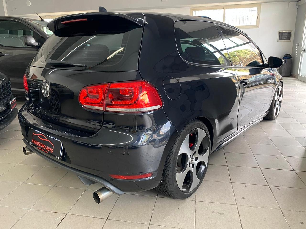 Volkswagen Golf GTI 2.0 TSI 3p.