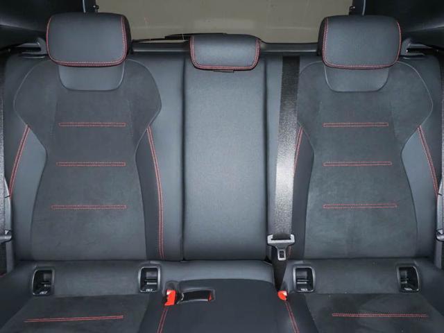 MERCEDES-BENZ GLA 180 Automatic AMG Line Advanced Plus