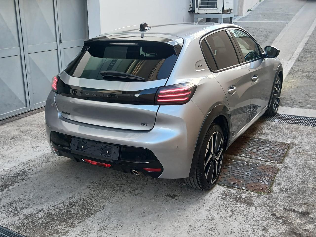 Peugeot 208 PureTech 100 Stop&Start 5 porte GT