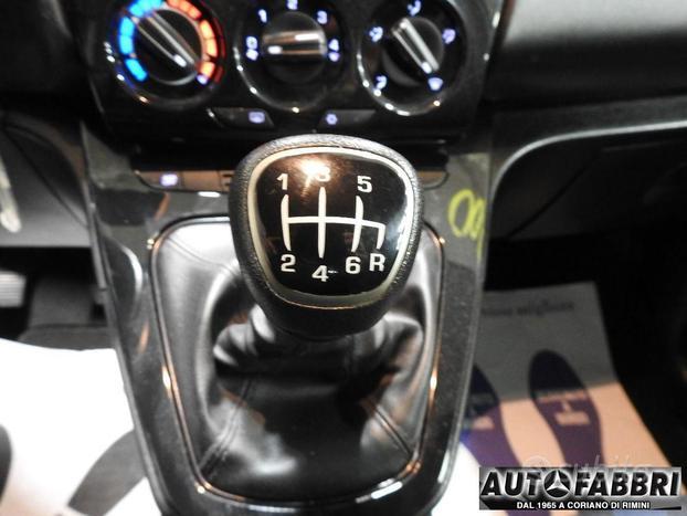 LANCIA - Ypsilon - 1.0 FireFly 5p. S&S Hybrid Gold