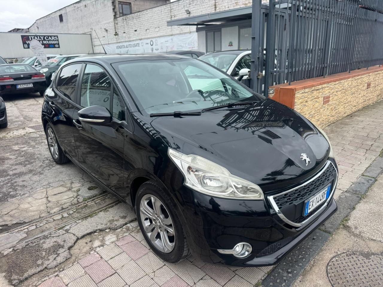 Peugeot 208 1.4 HDi 68 CV 5 porte Access