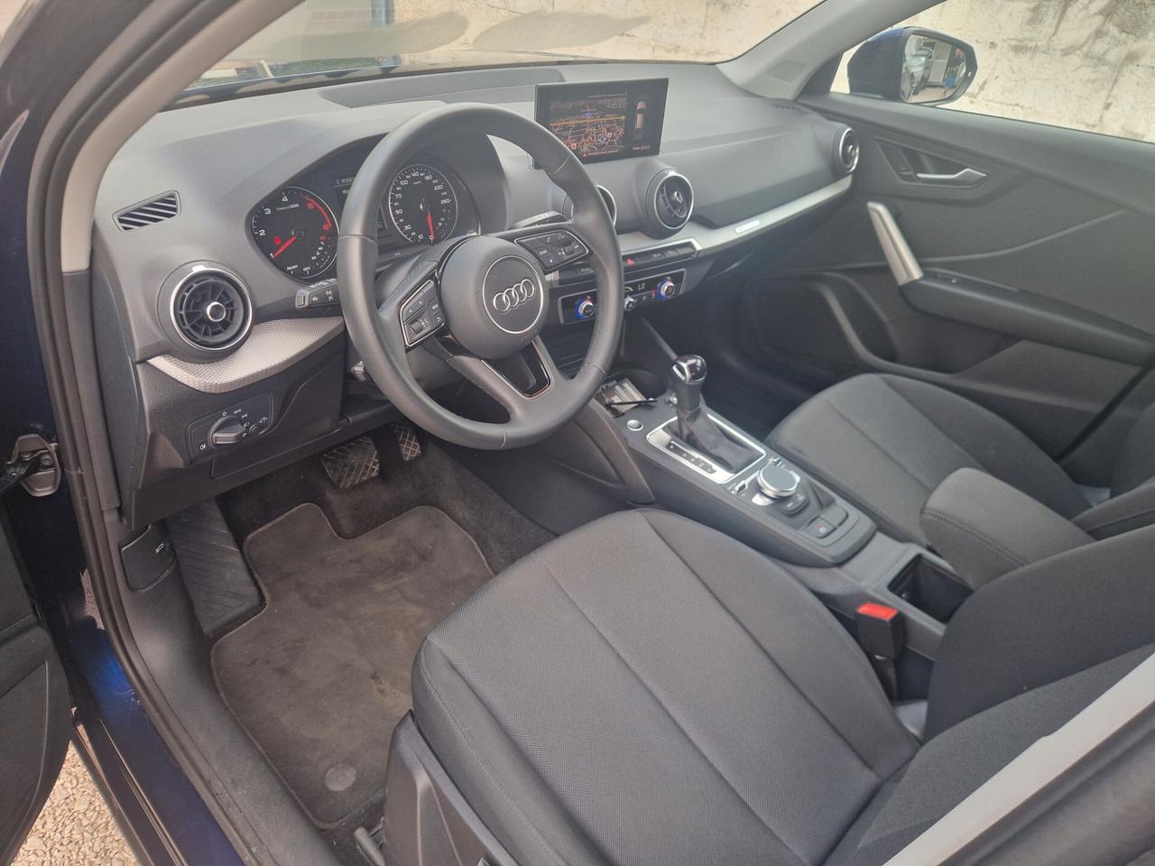 Audi Q2 30 TDI S tronic Business Advanced