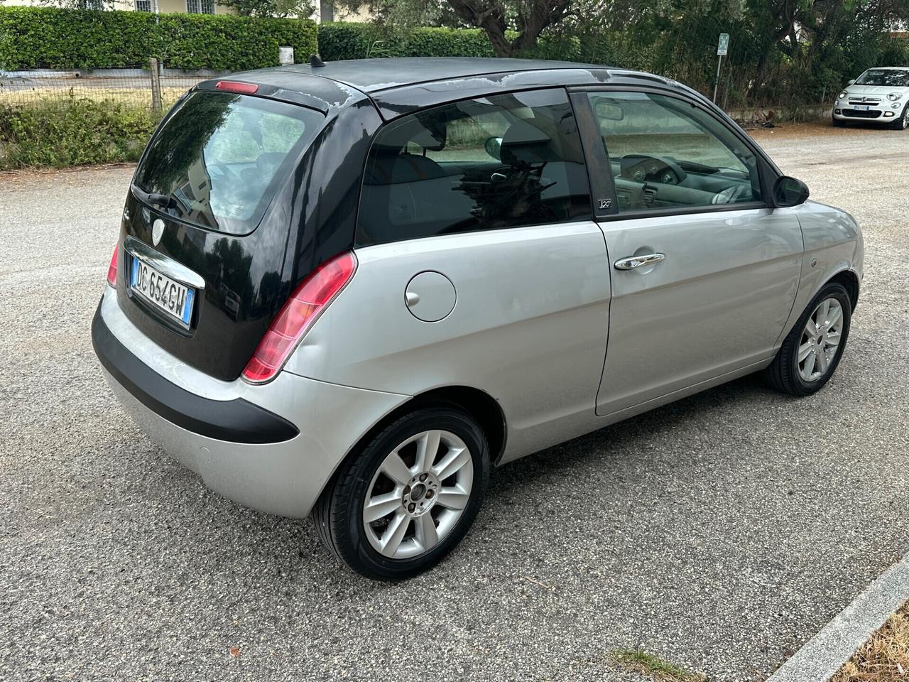 Lancia Ypsilon 1200 benz 2006 neopatentati