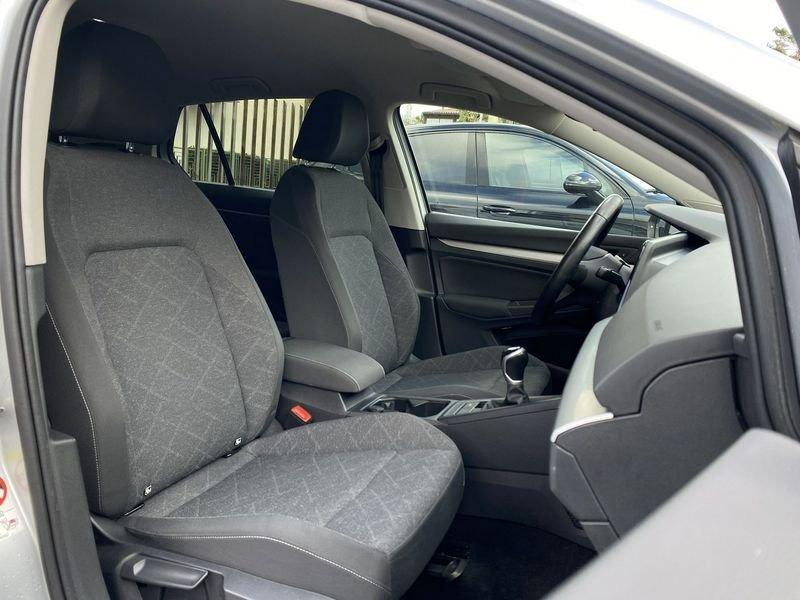 Volkswagen Golf 8 Life 2.0 TDI 116CV