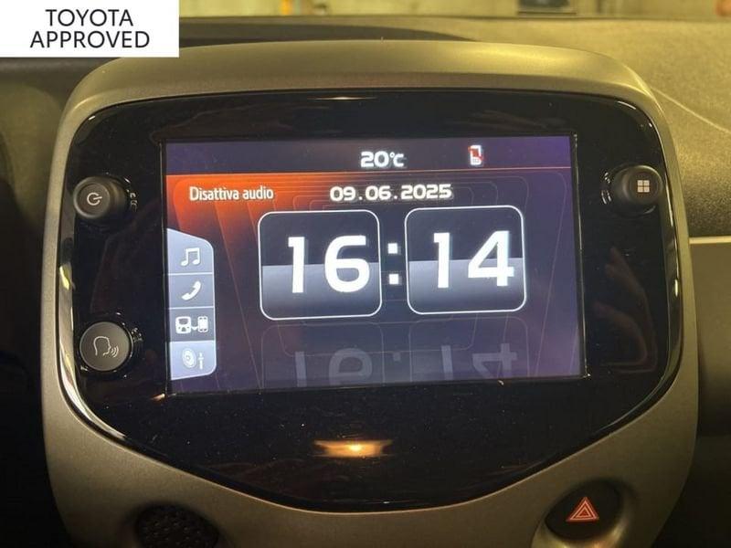 Toyota Aygo 5P 1.0 X-PLAY M-MT 72CV