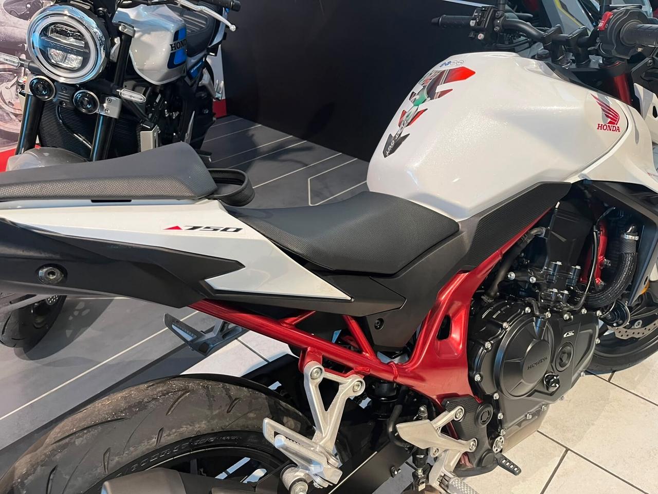 Honda Hornet 750