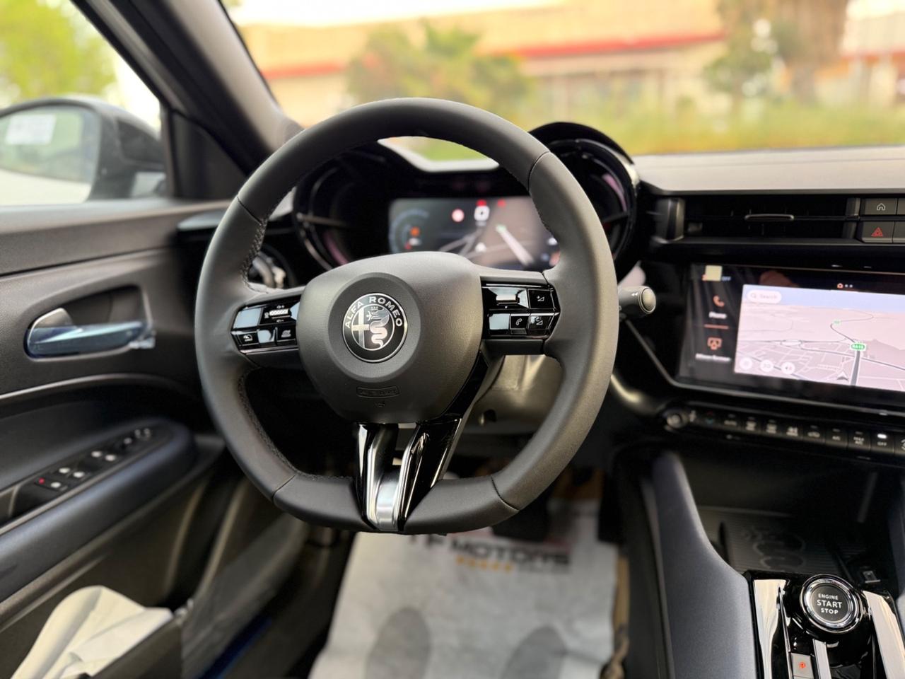 Alfa Romeo Junior 1.2 145 CV Hybrid eDCT6 Speciale KM 0