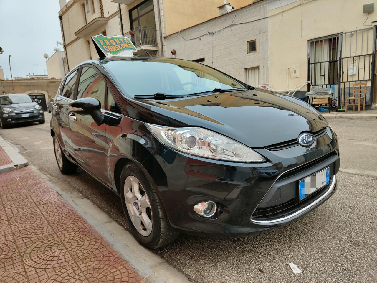 Ford Fiesta 1.4 5 porte Bz.- GPL Titanium