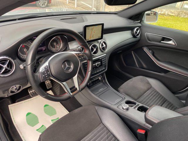 MERCEDES-BENZ GLA 200 d Automatic 4Matic Premium