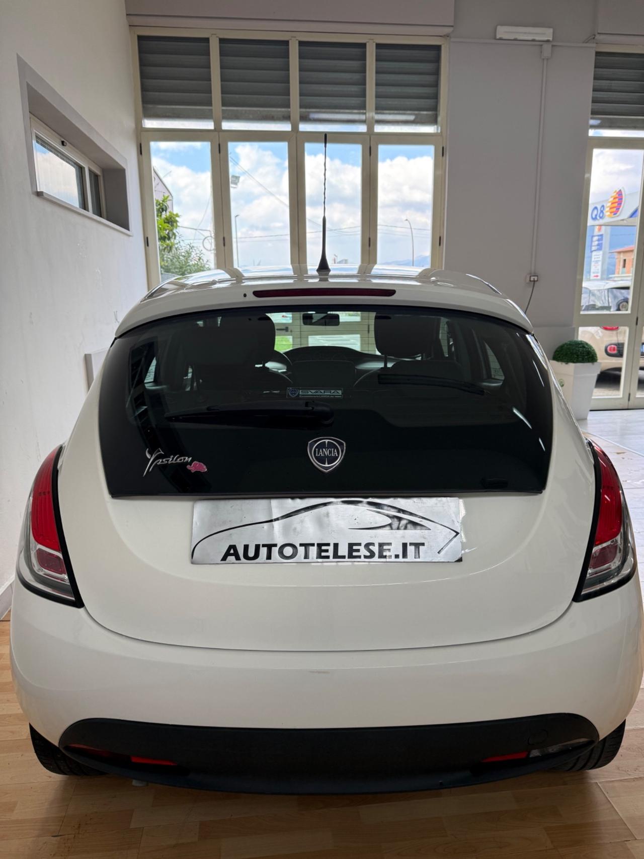 Lancia Ypsilon 1.2 69 CV 5 porte GPL LONDON PARIS