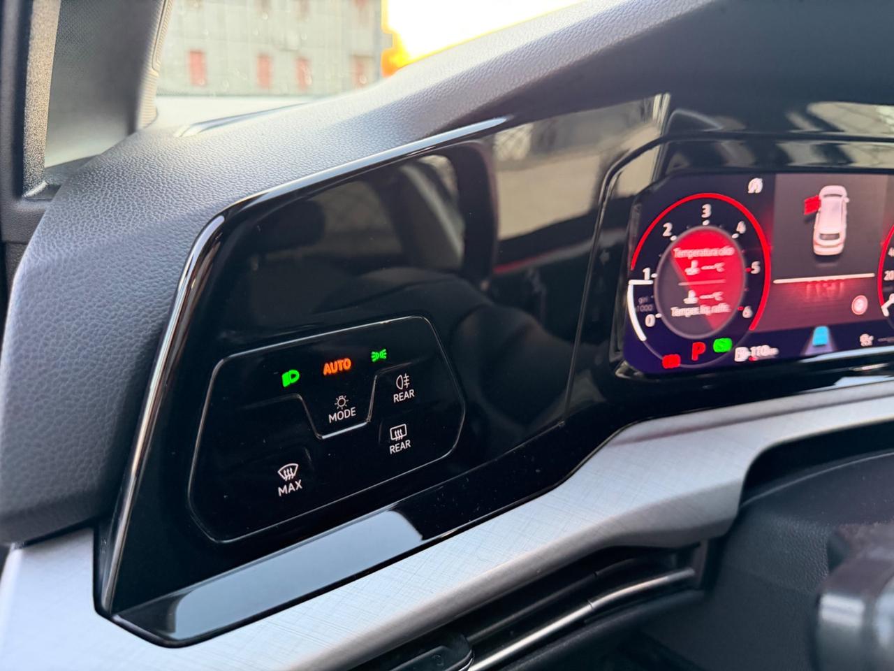 Volkswagen Golf 2.0 TDI 150 CV DSG SCR Life