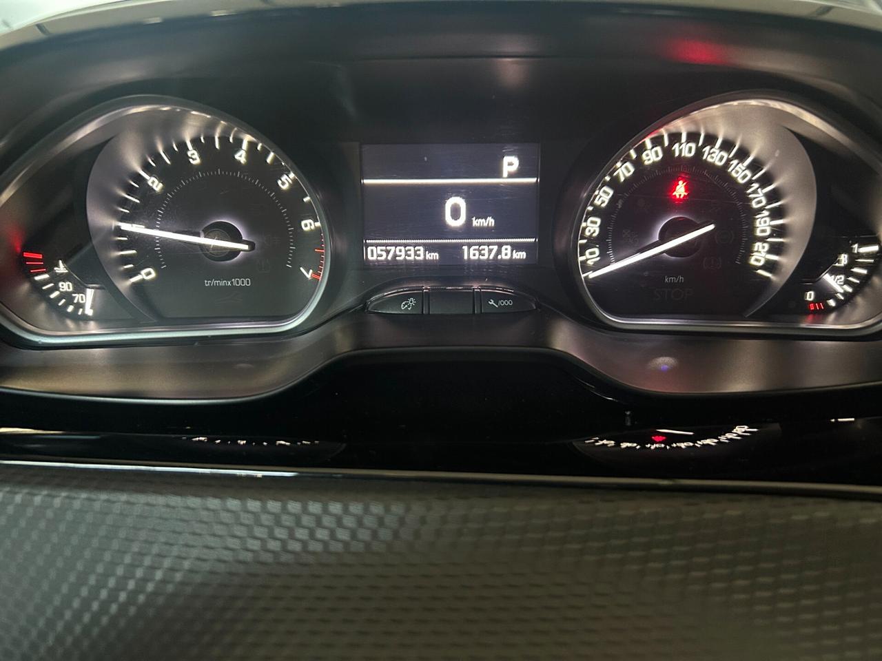 Peugeot 208 5 porte cambio automatico