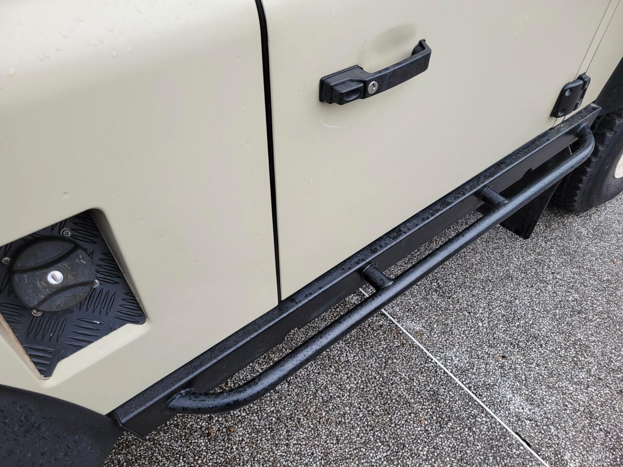 Land Rover Defender 90 turbodiesel Hard-top