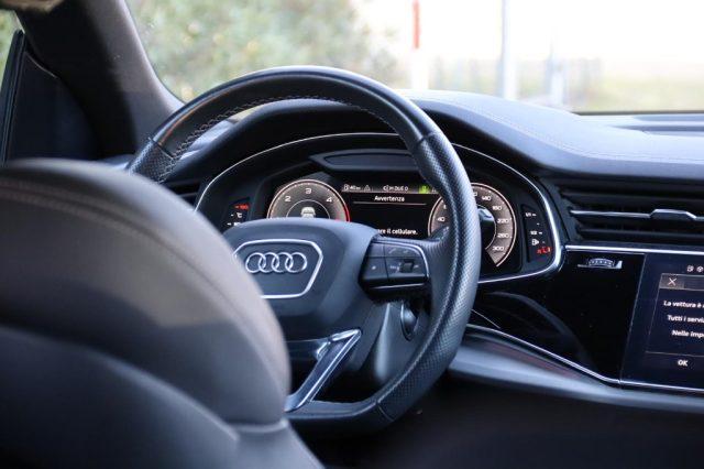 AUDI Q8 45 TDI quattro tiptronic Sport