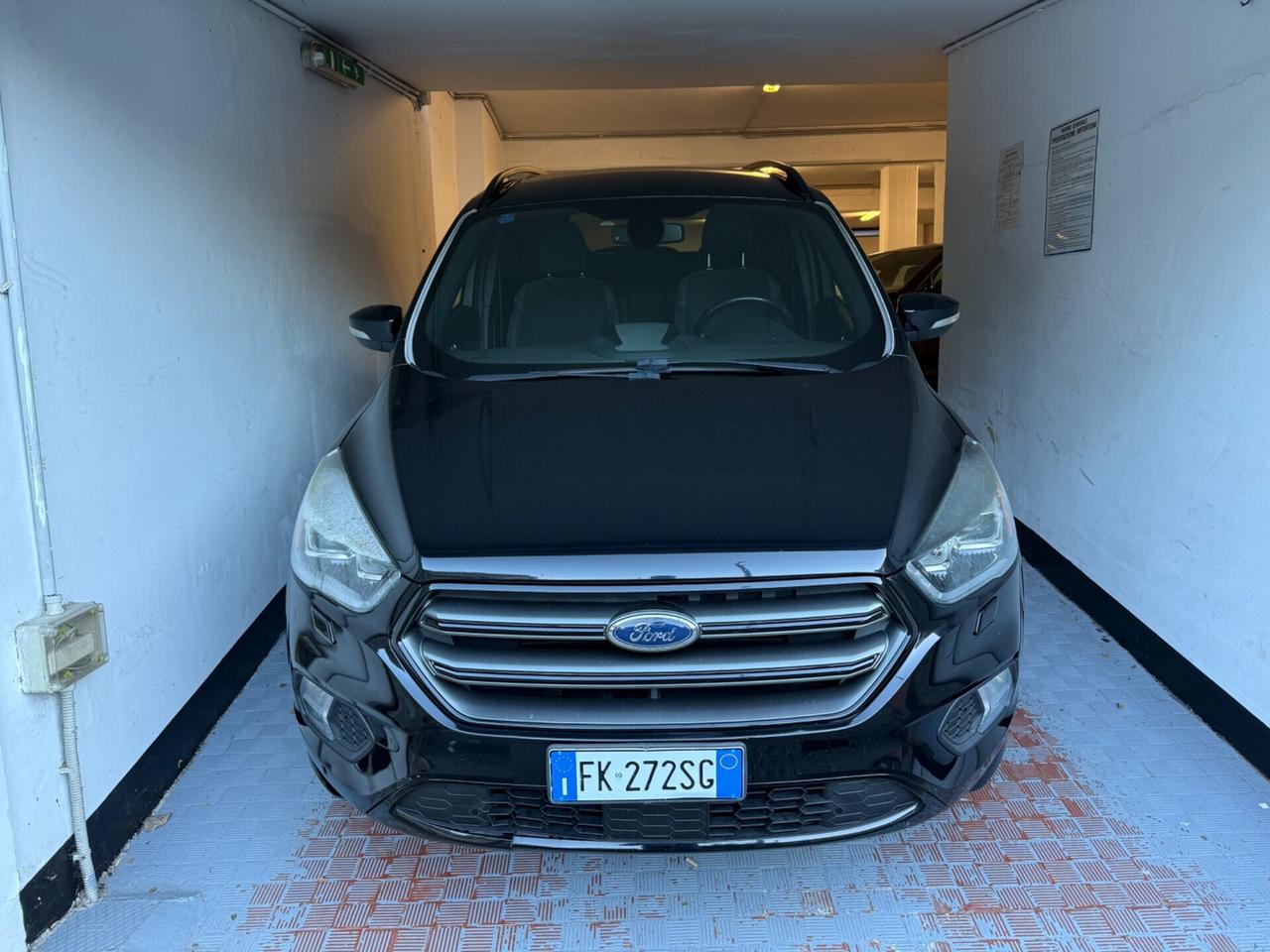 Ford Kuga 2.0 TDCI 150 CV S&S 4WD Powershift ST-Line Business