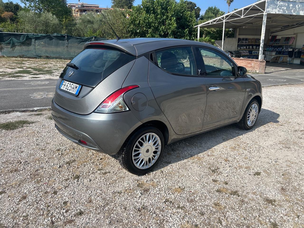 Lancia Ypsilon 1.3 MJT 16V 95 CV 5 porte S&S Gold