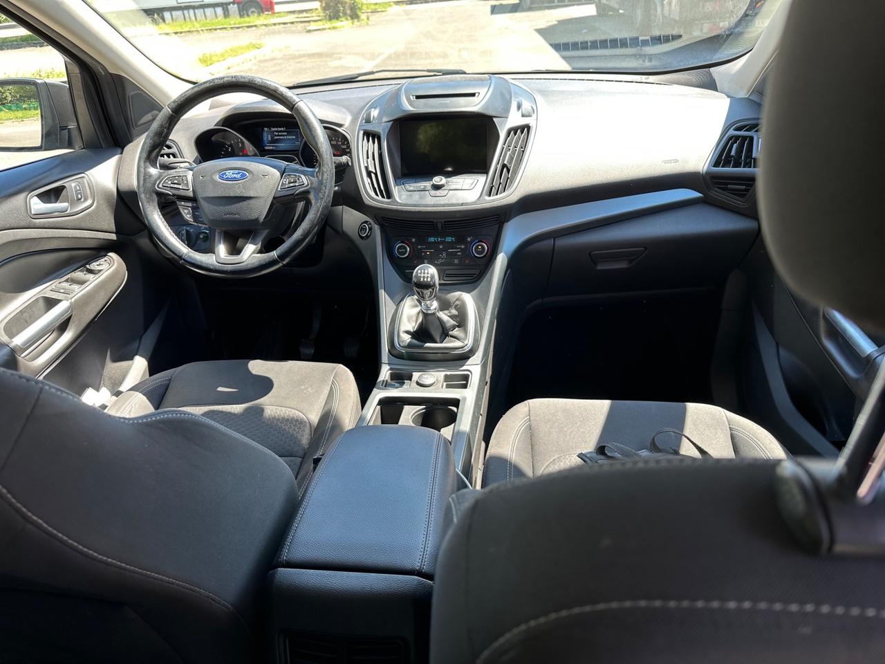 Ford Kuga 1.5 TDCI 120 CV S&S 2WD Powershift Titanium
