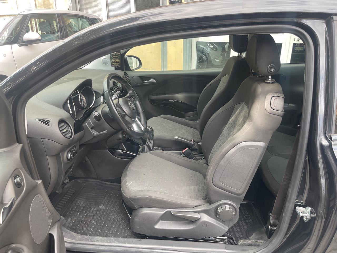 Opel Adam 1.2 70 CV