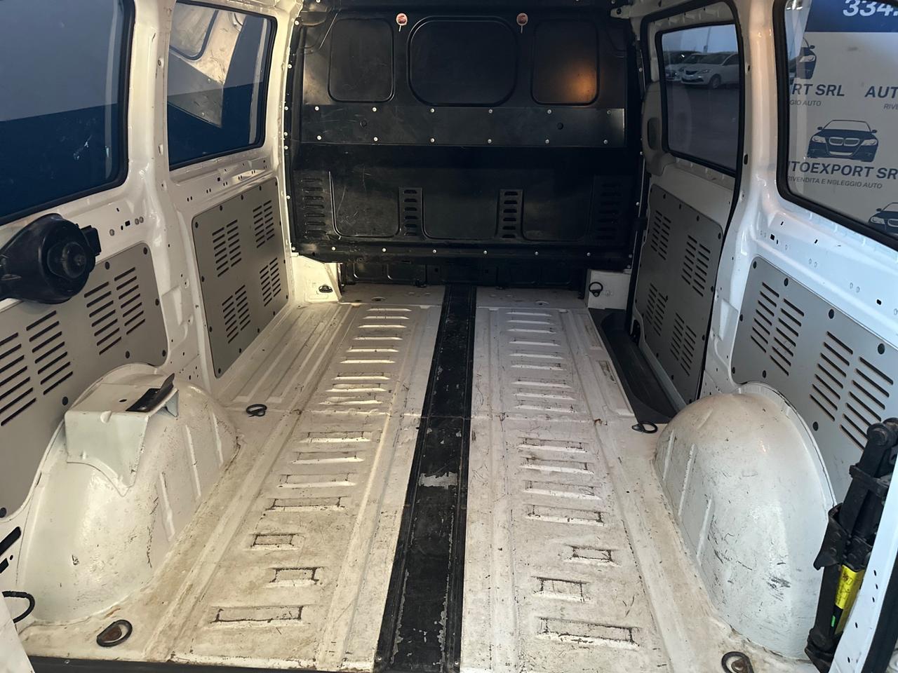 Mercedes-benz Vito Mercedes compact 2010