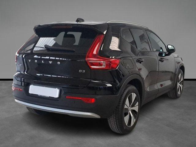 VOLVO XC40 B3 automatico