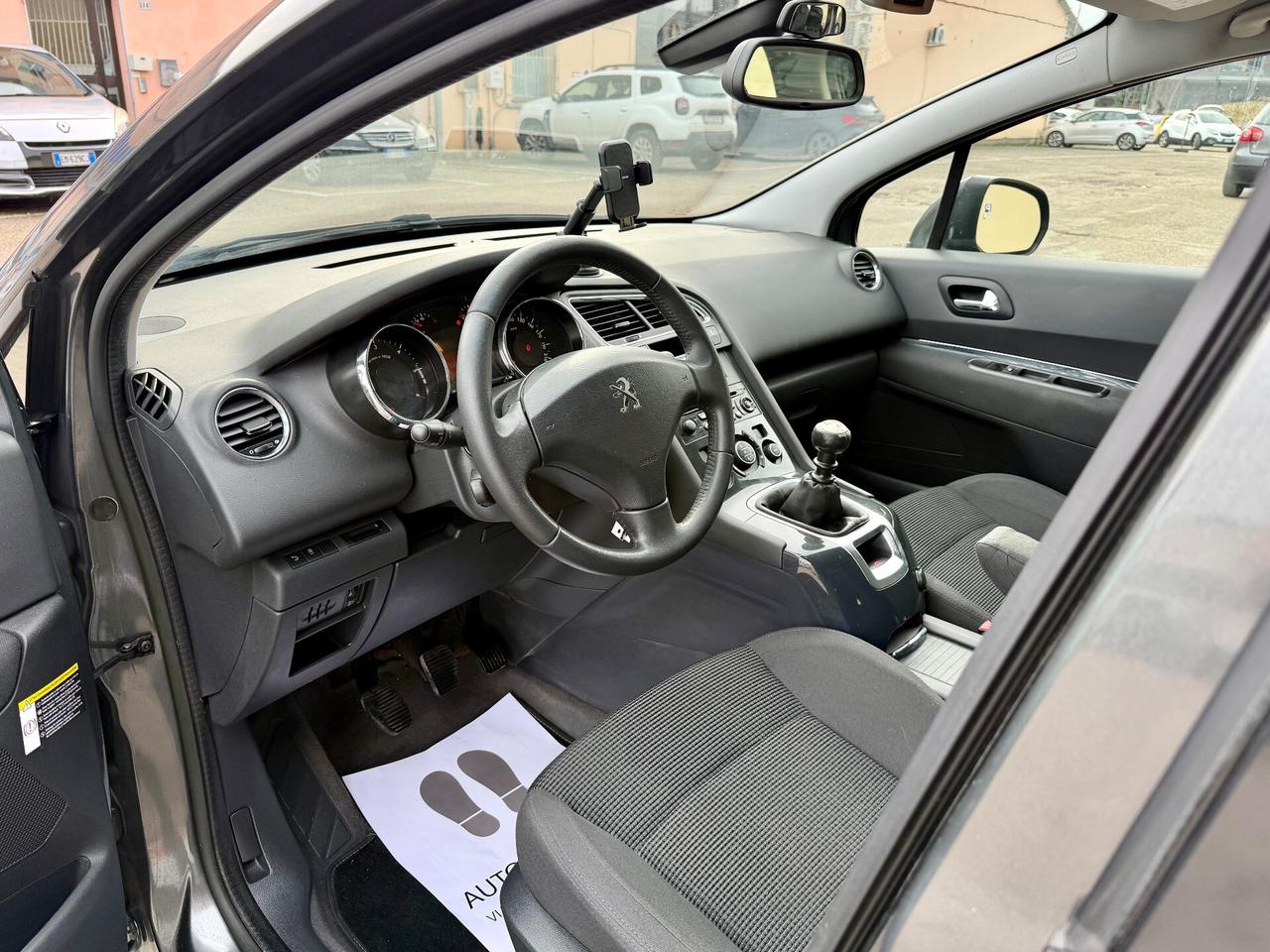 Peugeot 5008 1.6 HDi 115CV 7 Posti 2015