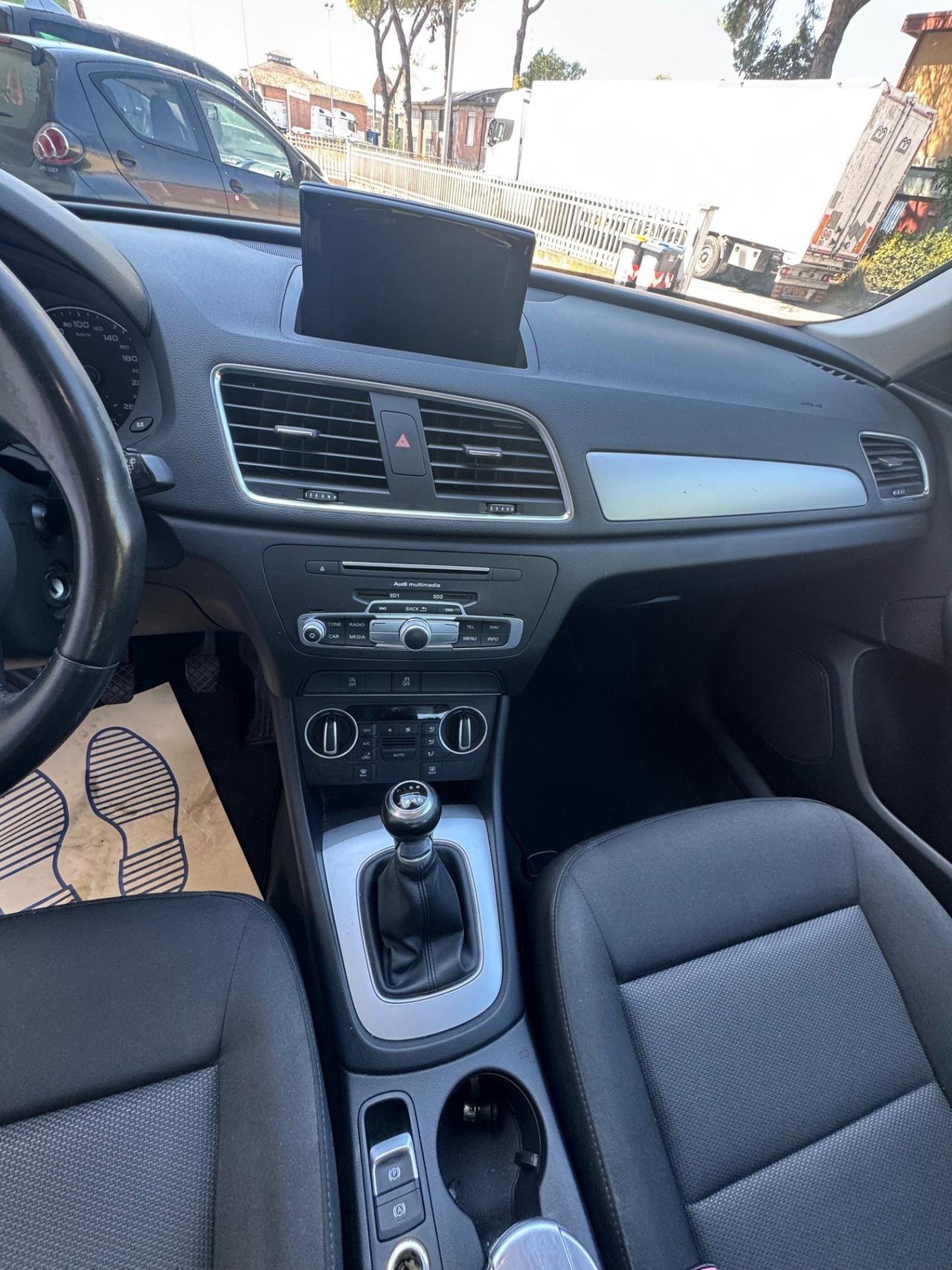 Audi Q3 2.0 TDI 120 CV Design