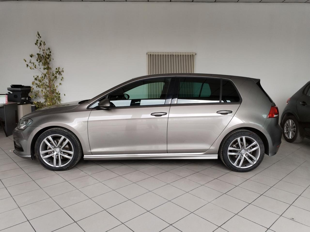 Volkswagen Golf 1.6 TDI 110 CV 5p. Highline BlueMotion Technology