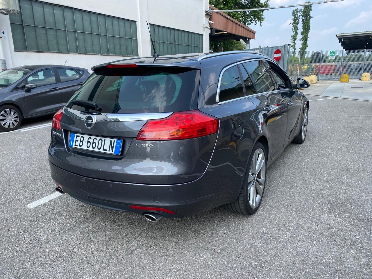 Opel Insignia 1.6 Turbo 180CV Sports Tourer Cosmo