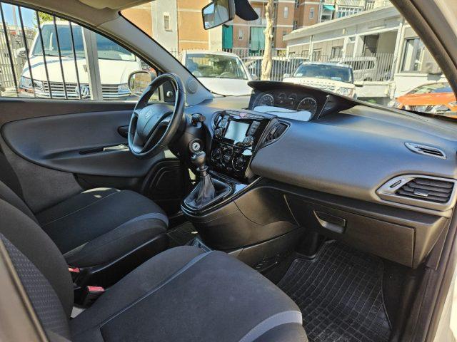 LANCIA Ypsilon 1.2 69 CV 5 porte