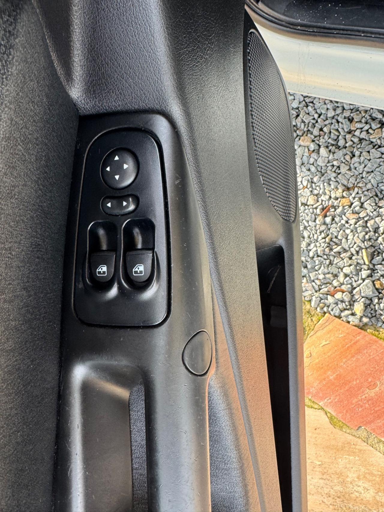 Lancia Ypsilon 1.2 69 PLATINUM