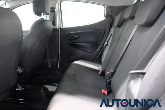 LANCIA Ypsilon 1.2 69 CV 5 PORTE GPL ECOCHIC GOLD NEOPATENTATI