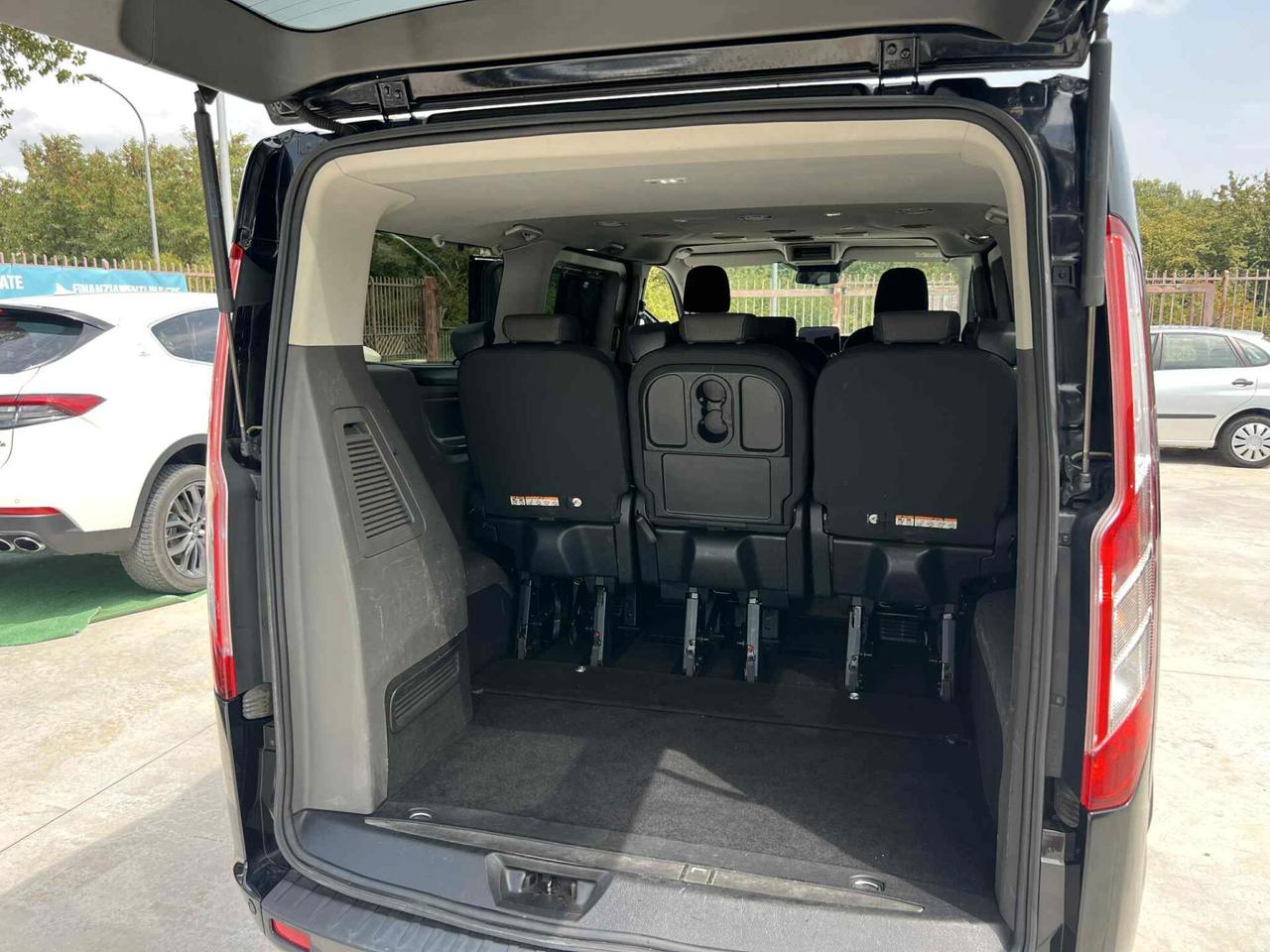 Ford Tourneo Custom 2.0 TDCi 185CV aut. PL Titanium