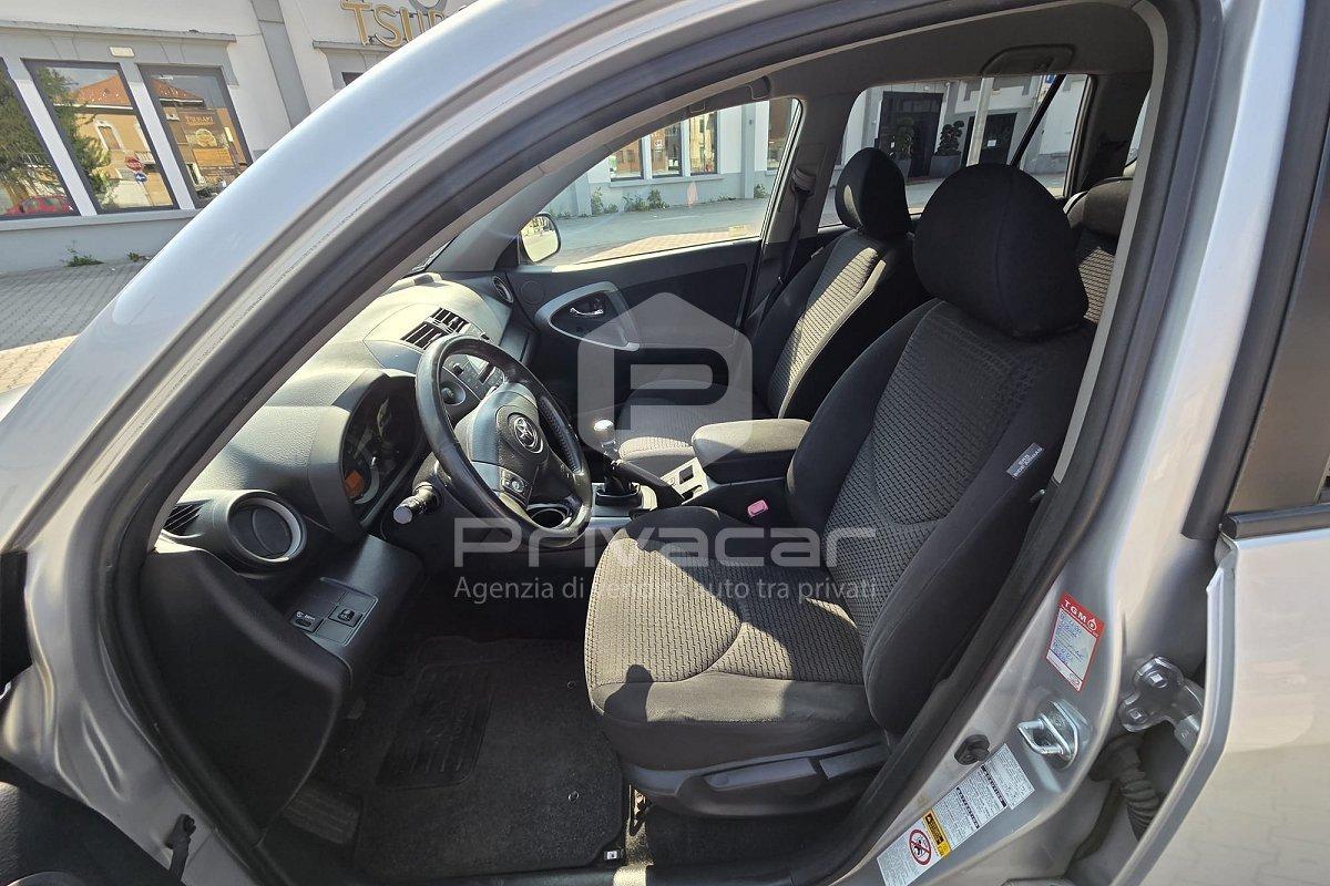 TOYOTA RAV4 Crossover 2.2 D-4D 136 CV DPF Sol