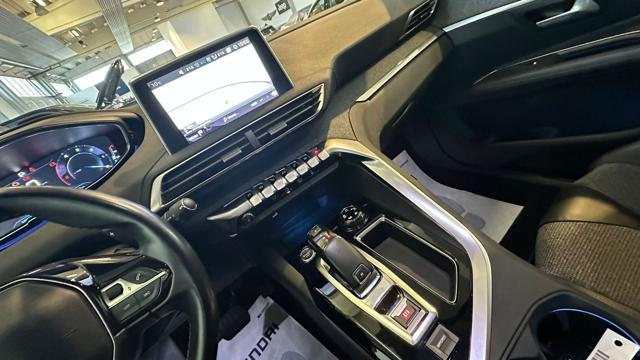 PEUGEOT 3008 BlueHDi 130 S&S EAT8 Allure