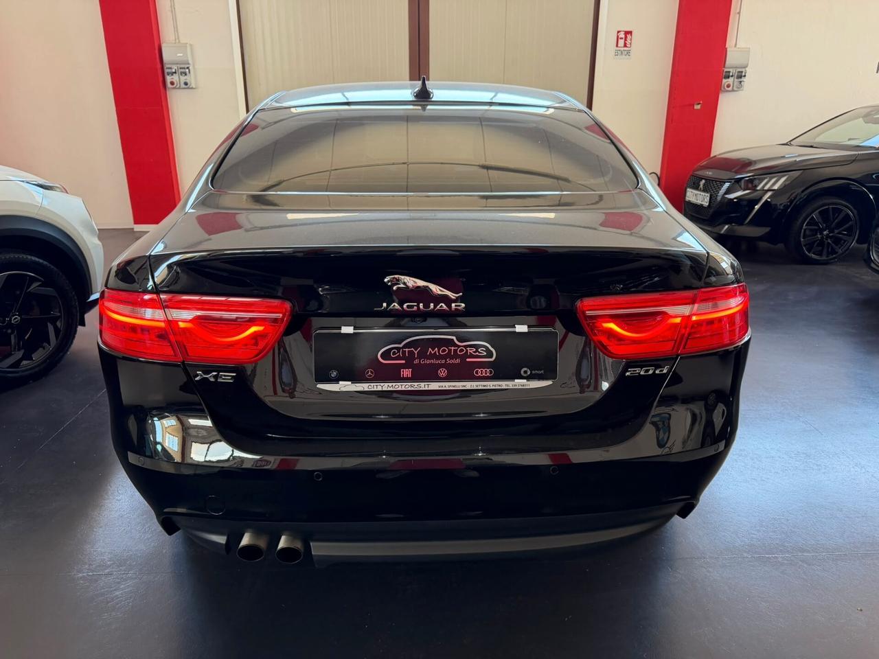 Jaguar XE 2.0 D Turbo aut. Portfolio