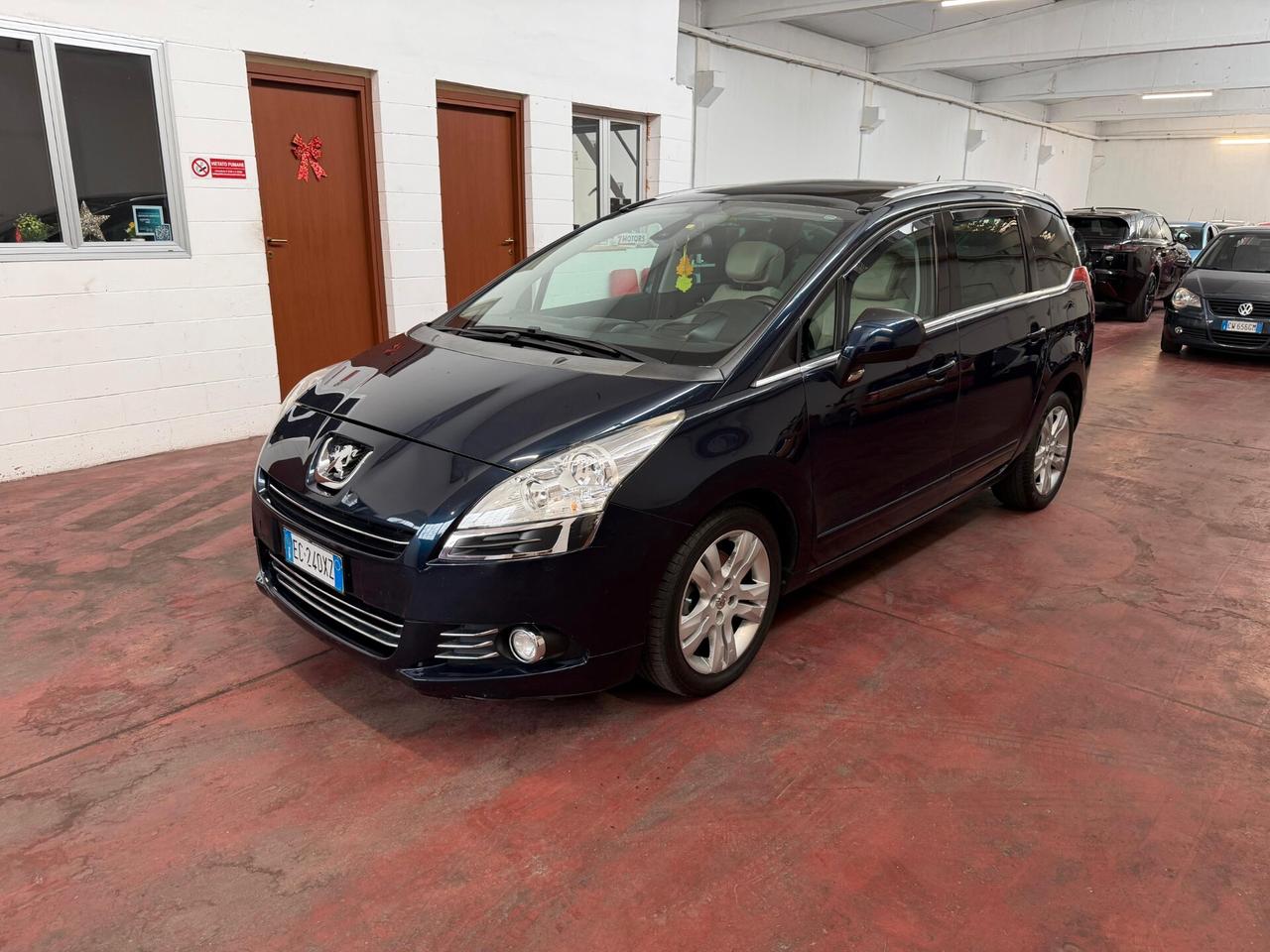 Peugeot 5008 2.0 HDi 163CV aut. Business TETTO PANORAMICO