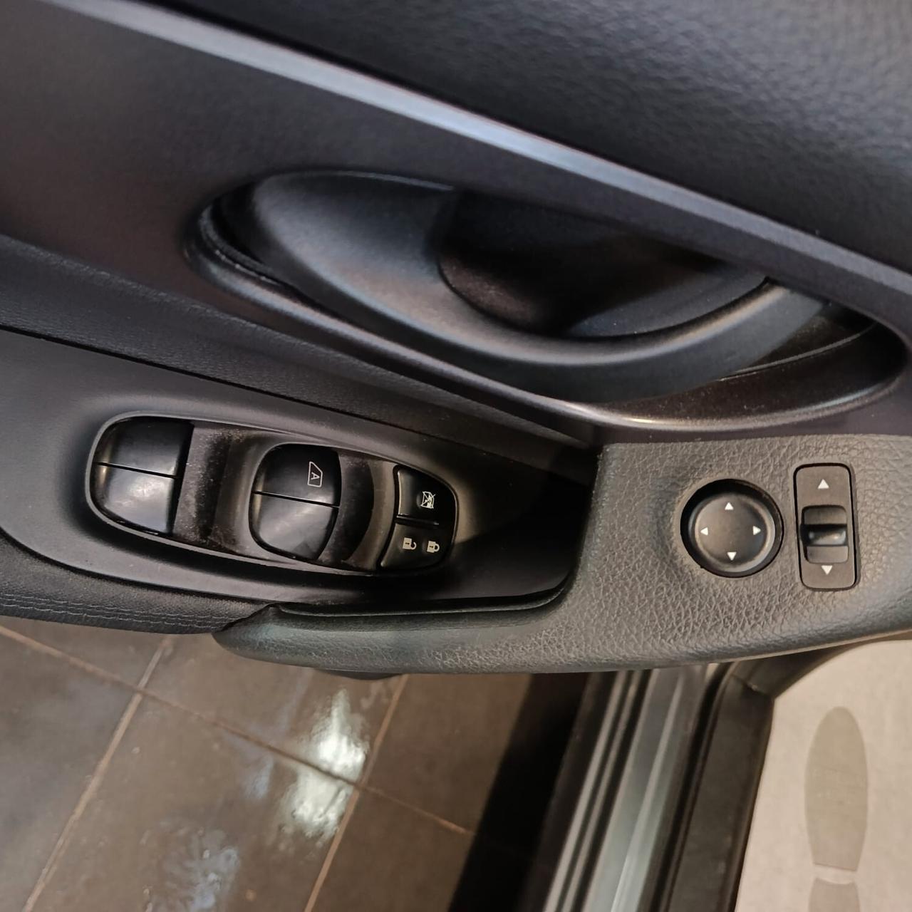 Nissan Qashqai 1.2 BENZINA AUTOMATICA NEOPATENTATI