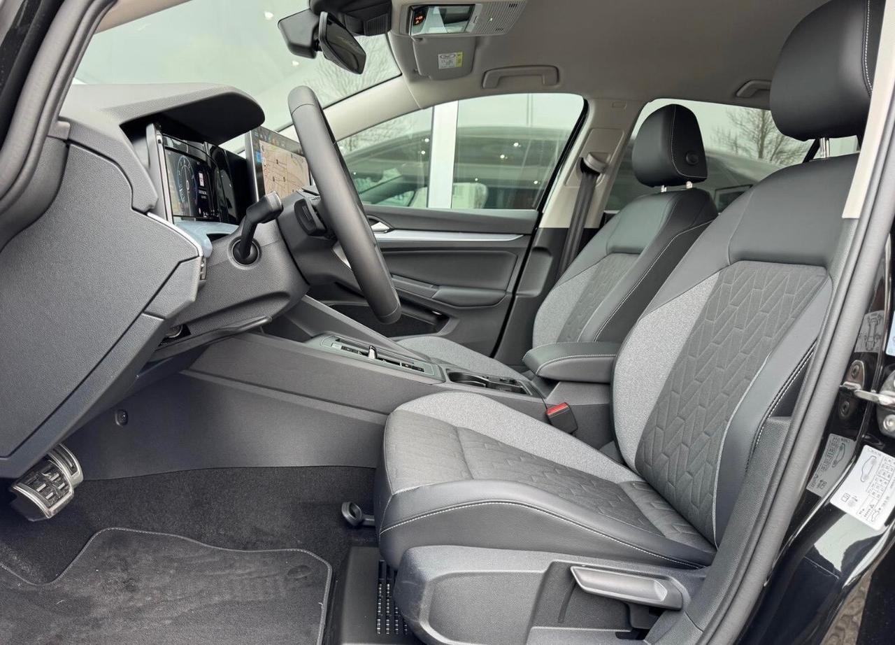 Volkswagen Golf 1.5 Etsi Dsg SCR Life Goal Navi Led