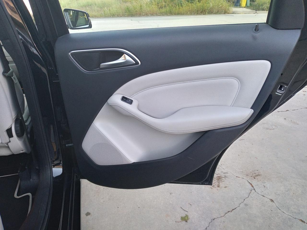 Mercedes-benz B 180 d Automatic Sport