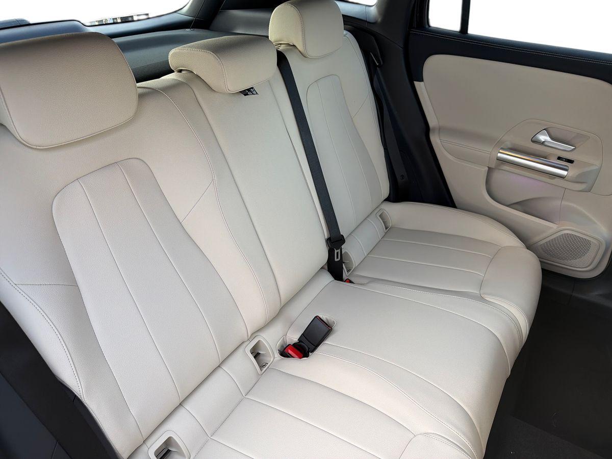 Mercedes-Benz GLA 180 d Automatic