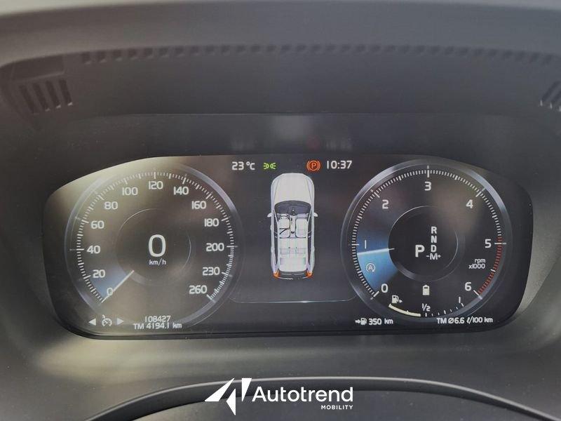 Volvo XC60 B4 197+14 CV Automatica Mild Hybrid Momentum Pro