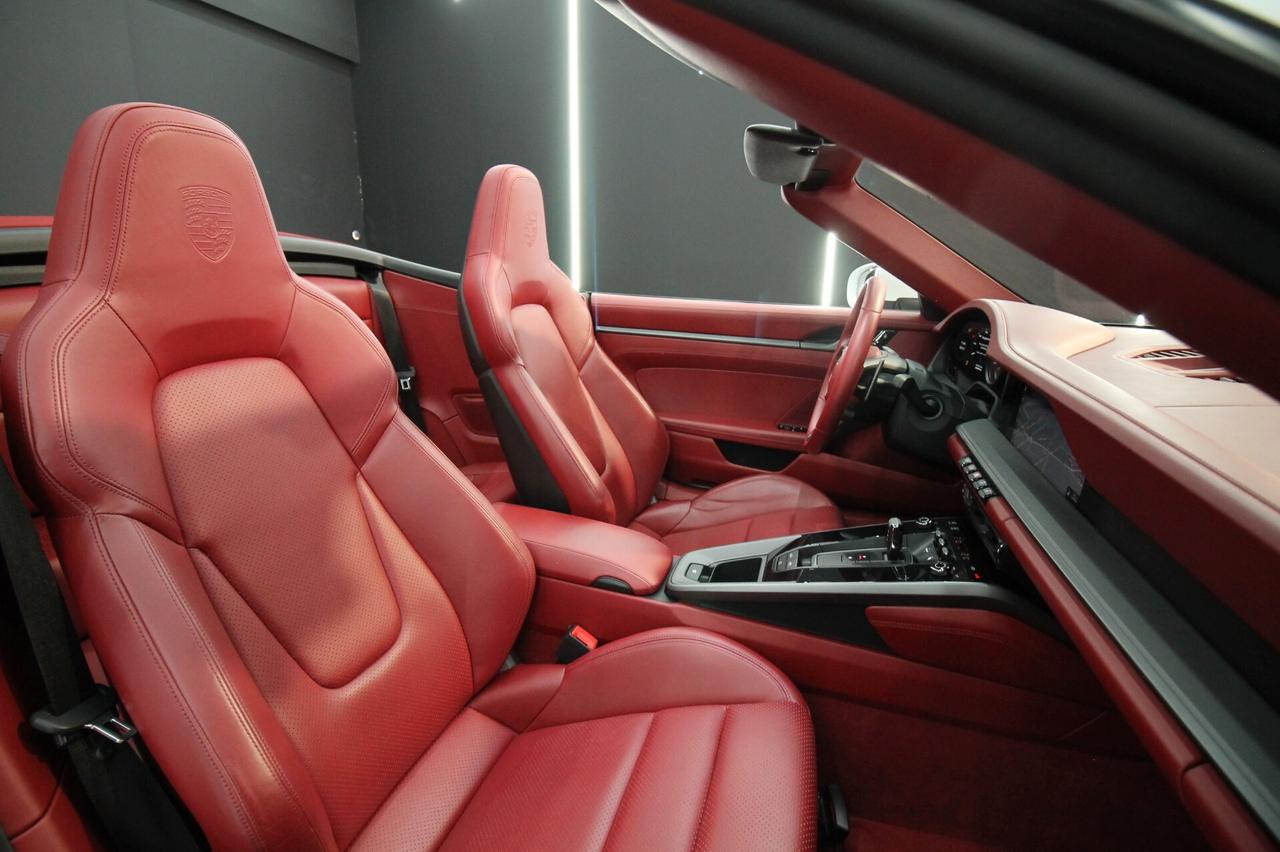 PORSCHE CARRERA 911 CABRIO