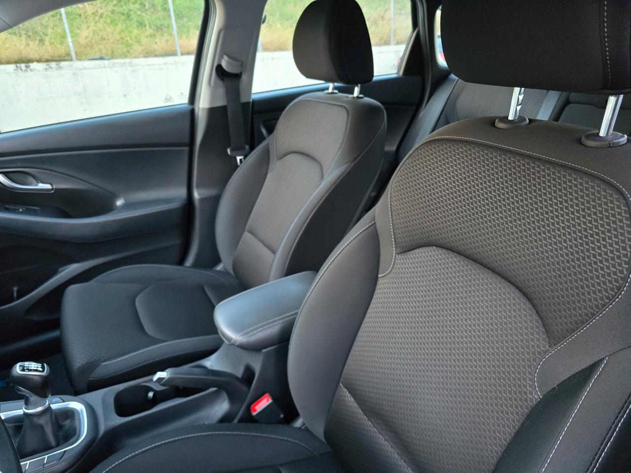 Hyundai i30 1.6 CRDi 110CV 5 porte Comfort