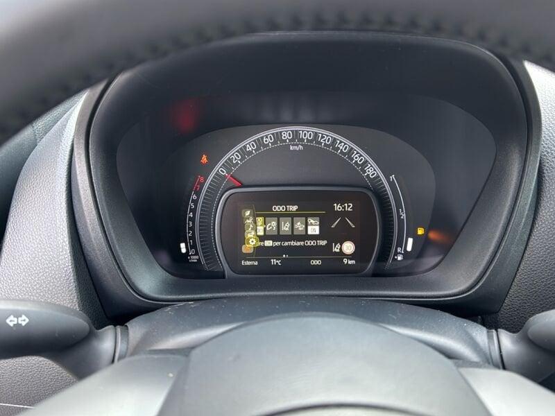 Toyota Aygo X Aygo X 1.0 Active 72cv